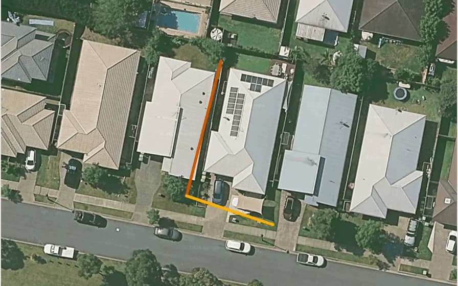 Estimating a retaining wall on the satellite map in Elite OS
